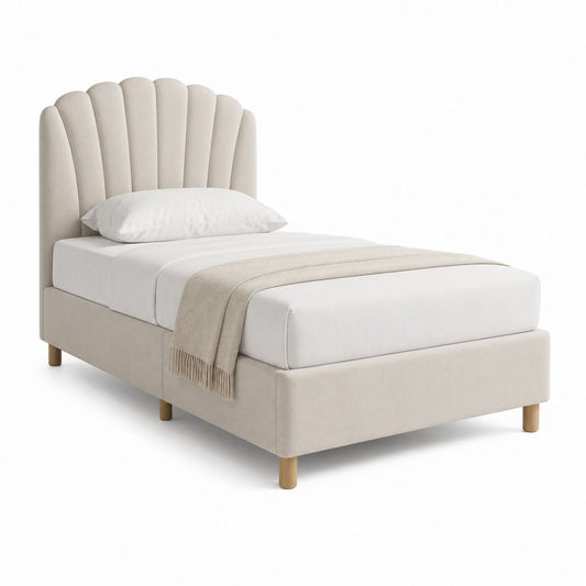 Letto singolo imbottito crema in poliestere con testiera a conchiglia 90 x 200 cm